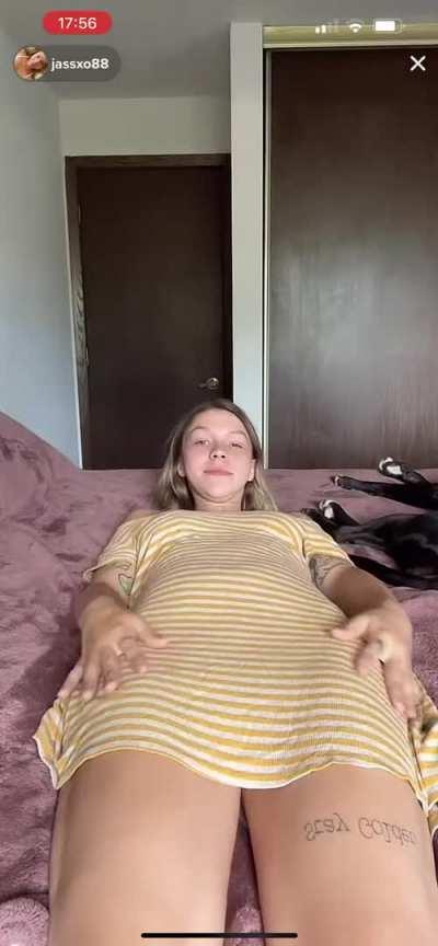 TikTok Live Upskirt No Panties