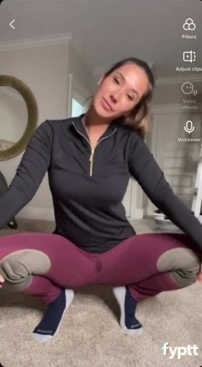 Hottest milf on tiktok