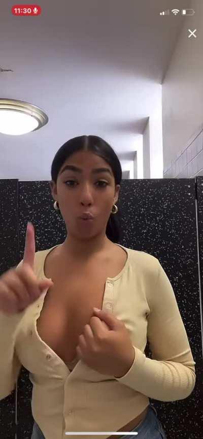 TikTok Flashing