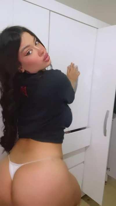 Do you like my bubbe butt