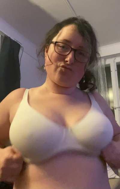 Meet my MILF tits