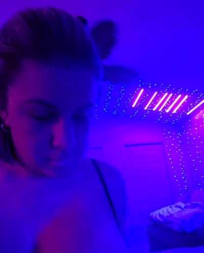 UV nipples